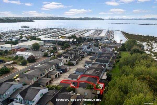9H Clearwater Cove, West Harbour, Auckland - Carousel 16