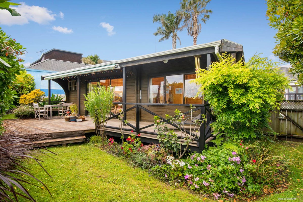 84A Riddell Road, Glendowie, Auckland - Carousel 1
