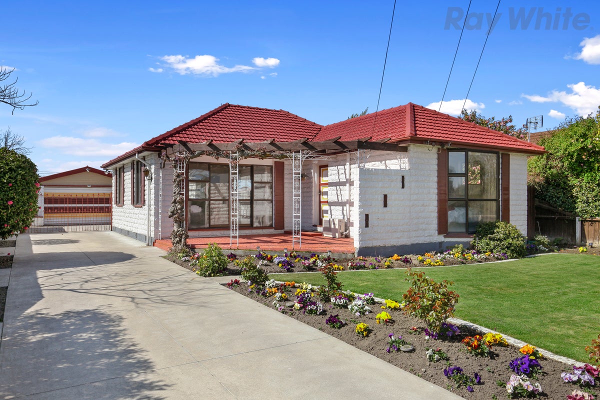 10 Olivine Street, Shirley, Christchurch - Carousel 1