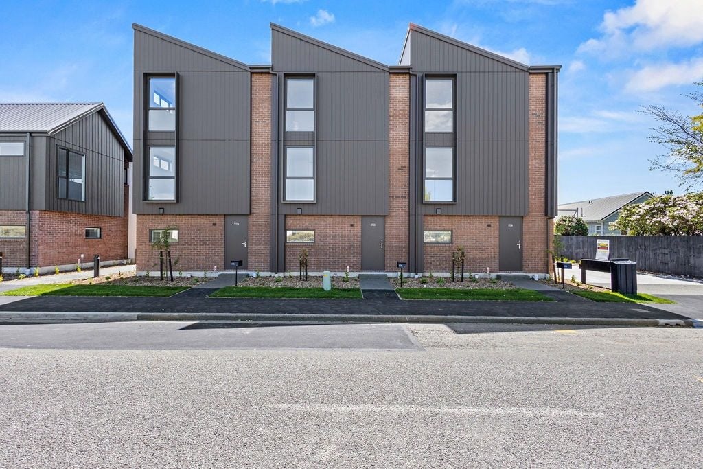 3/228 Blenheim Road, Riccarton, Christchurch - Carousel 1