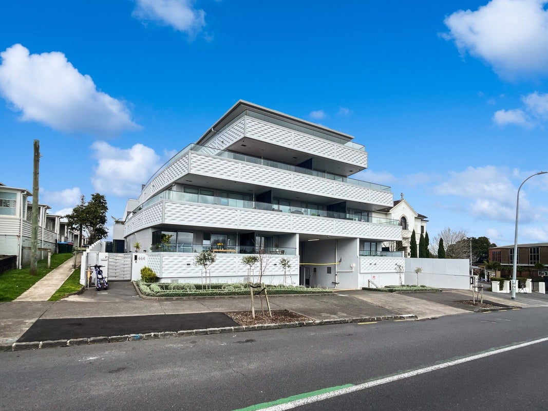 2J/444 Great North Road, Grey Lynn, Auckland - Carousel 9