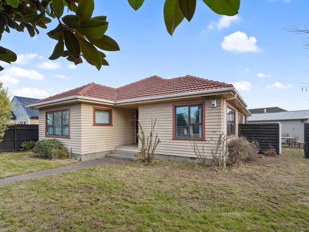 19 Philpotts Road, Mairehau, Christchurch - Carousel 1