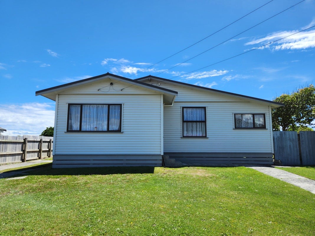 112 Reid Street, Blaketown, Greymouth - Carousel 1