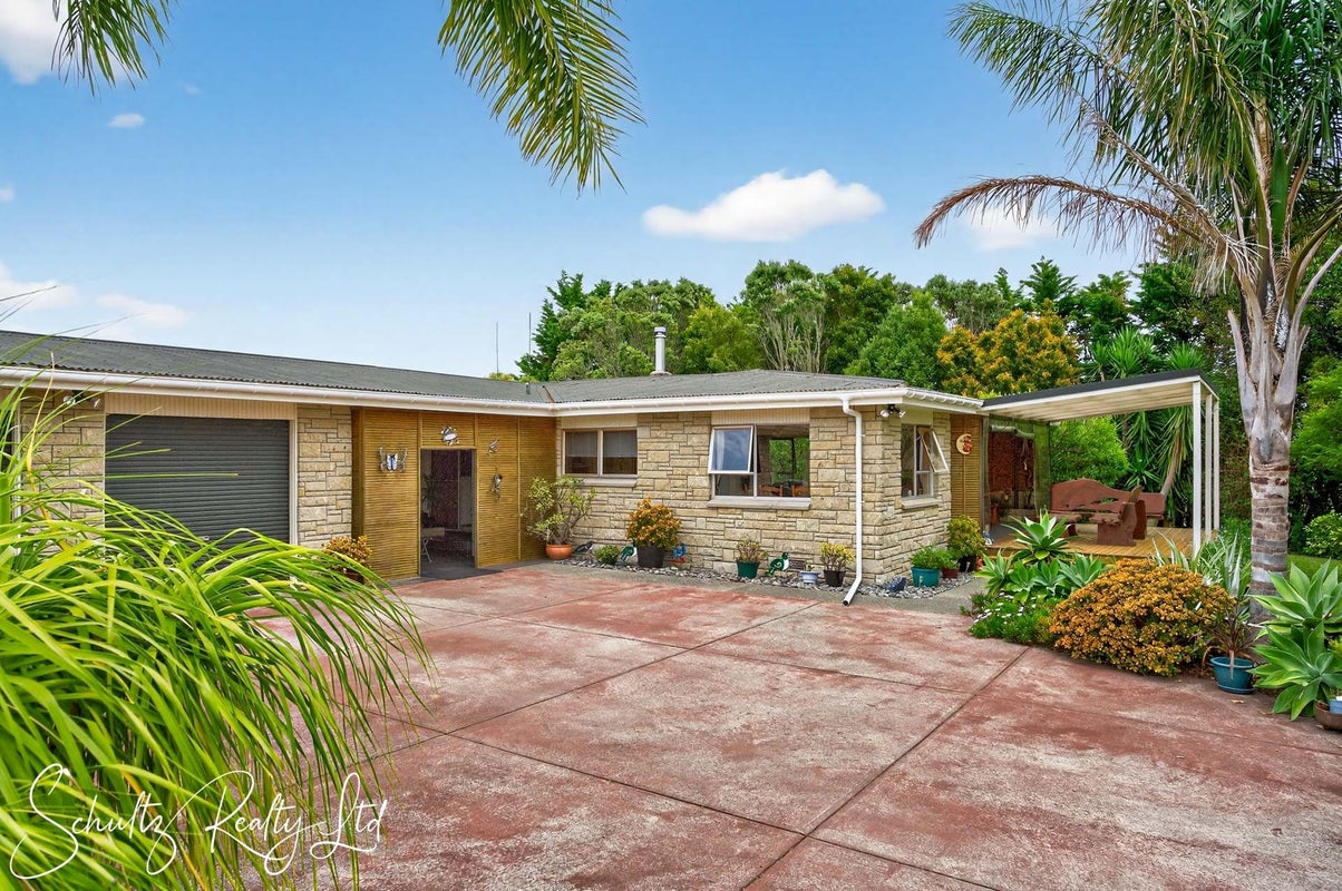 218 State Highway 12, Brynderwyn, Maungaturoto - Carousel 1