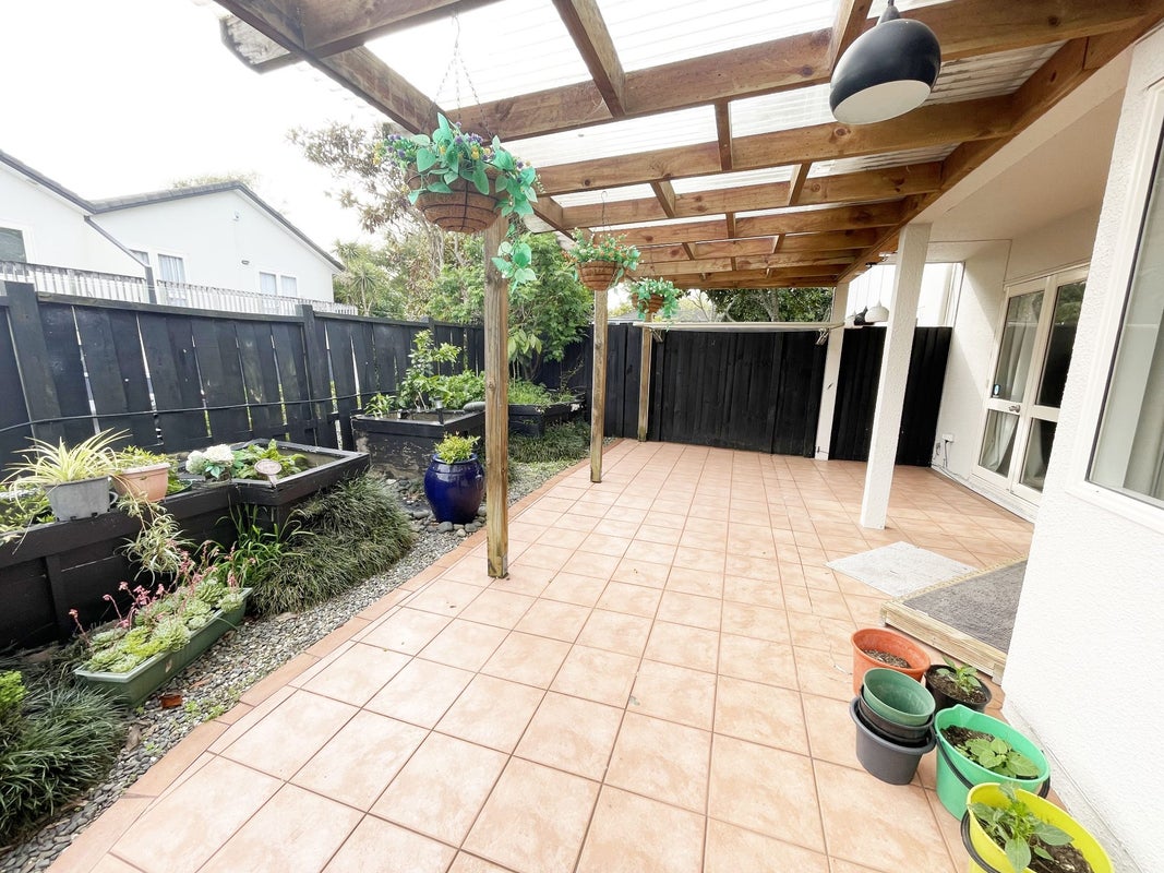 2/51 Fields Parade, Oteha, Auckland - Carousel 20