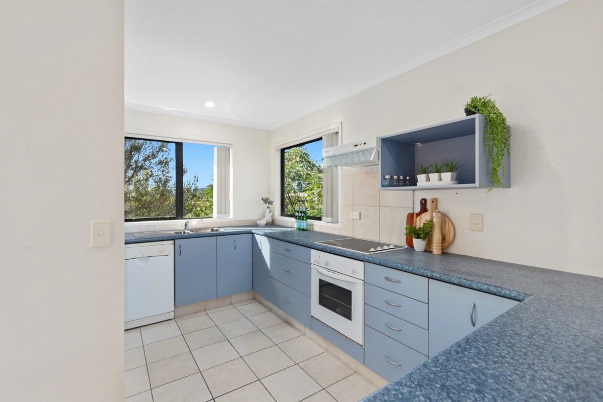 15/8 Cheyne Road, Pyes Pa, Tauranga - Carousel 2