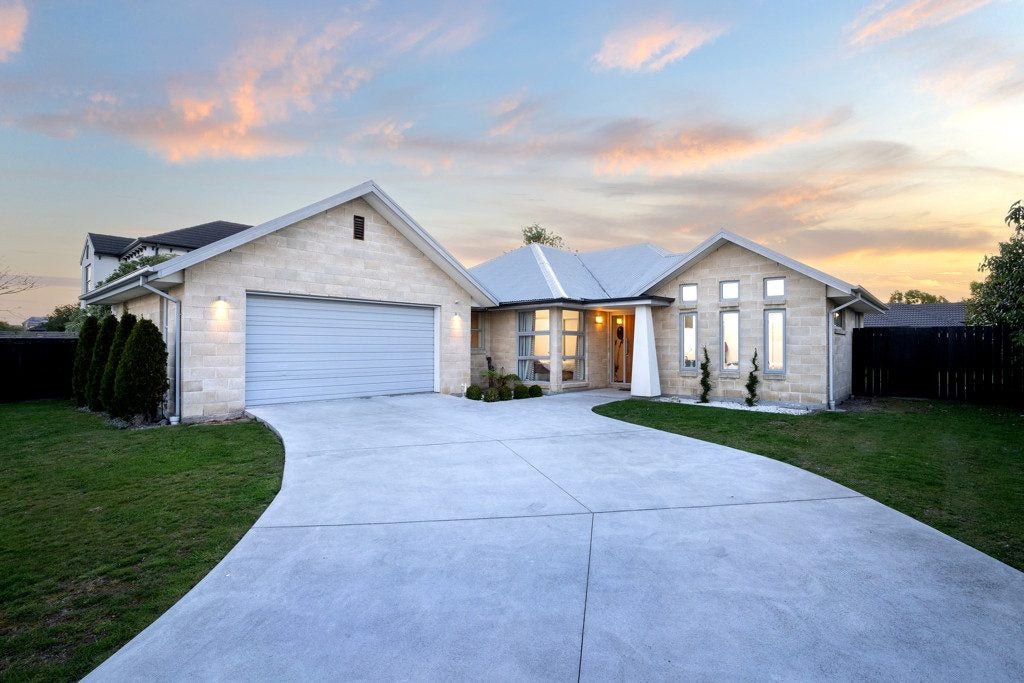18 Linkwater Way, Parklands, Christchurch - Carousel 1