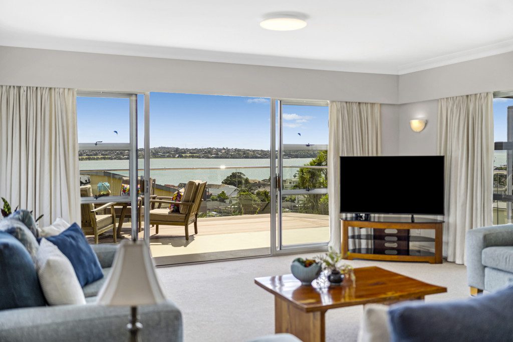 45 Waller Avenue, Bucklands Beach, Auckland - Carousel 1