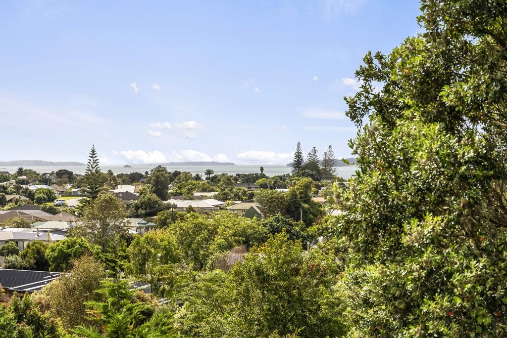 6 Gibbia Way, Beachlands, Auckland - Carousel 31