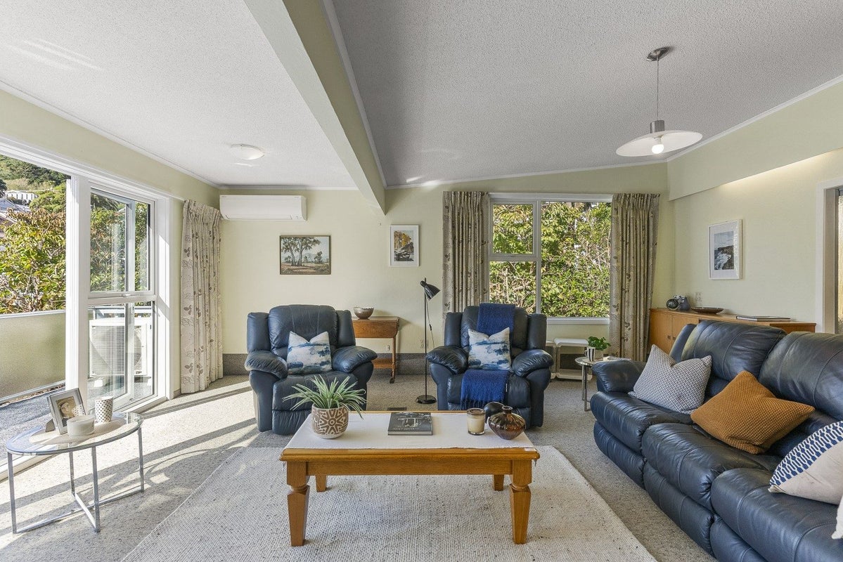16 Tamar Street, Island Bay, Wellington - Carousel 2