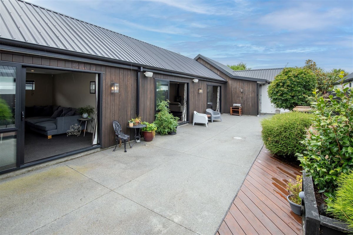 31 Gallaghan Close, Wigram, Christchurch - Carousel 1