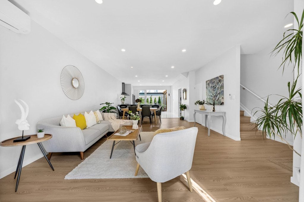 16 Hakawai Avenue, Takanini, Auckland - Carousel 2