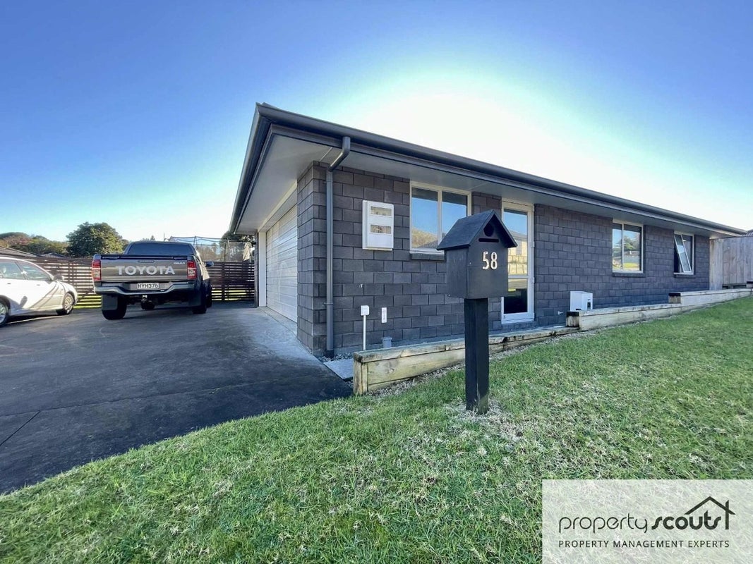 58 Magnolia Drive, Westown, New Plymouth - Carousel 1