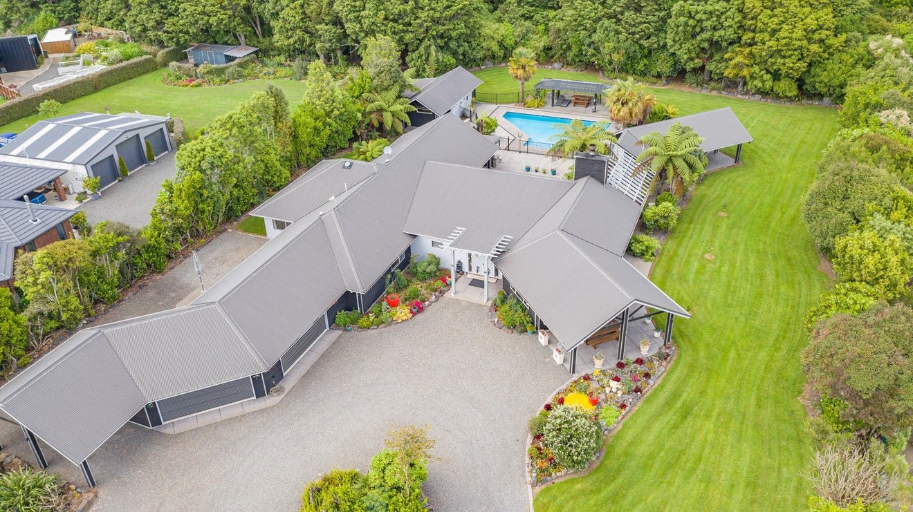 26 Woven Stone Way, Ohau, Levin - Carousel 32