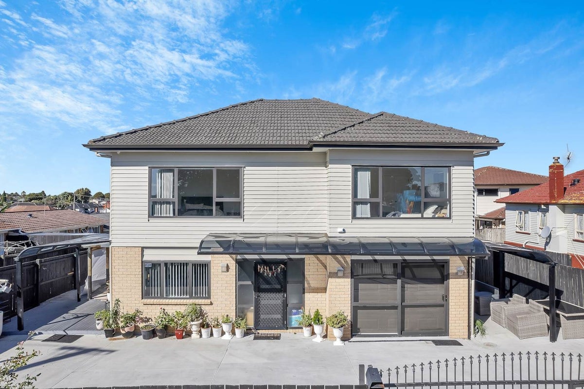 12 Ranfurly Road, Papatoetoe, Auckland - Carousel 1