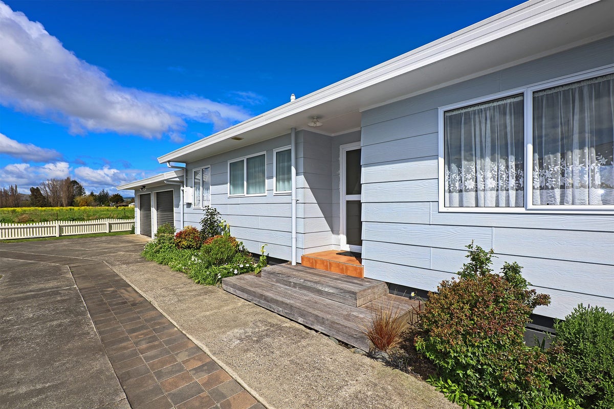 1310 Jellicoe Street, Mayfair, Hastings - Carousel 2