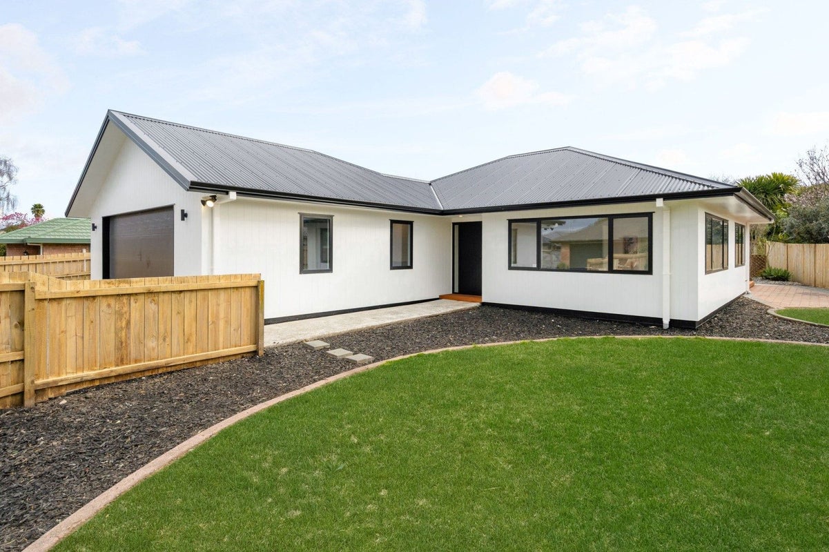 8 Dorchester Place, Nawton, Hamilton - Carousel 1