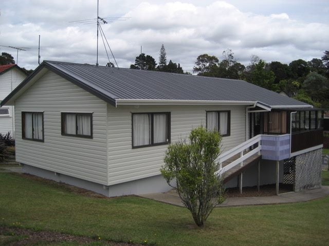 50 Gatman Street, Birkdale, Auckland - Carousel 2