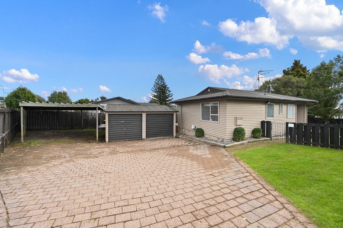 78 Amanda Avenue, Dinsdale, Hamilton - Carousel 1