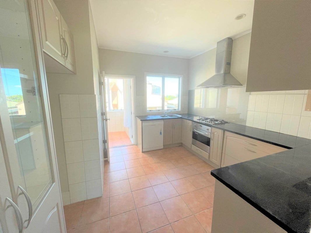 1/689 Richardson Road, Mount Roskill, Auckland - Carousel 2