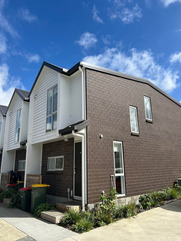 12D Greenock Road, Ranui, Auckland - Carousel 1