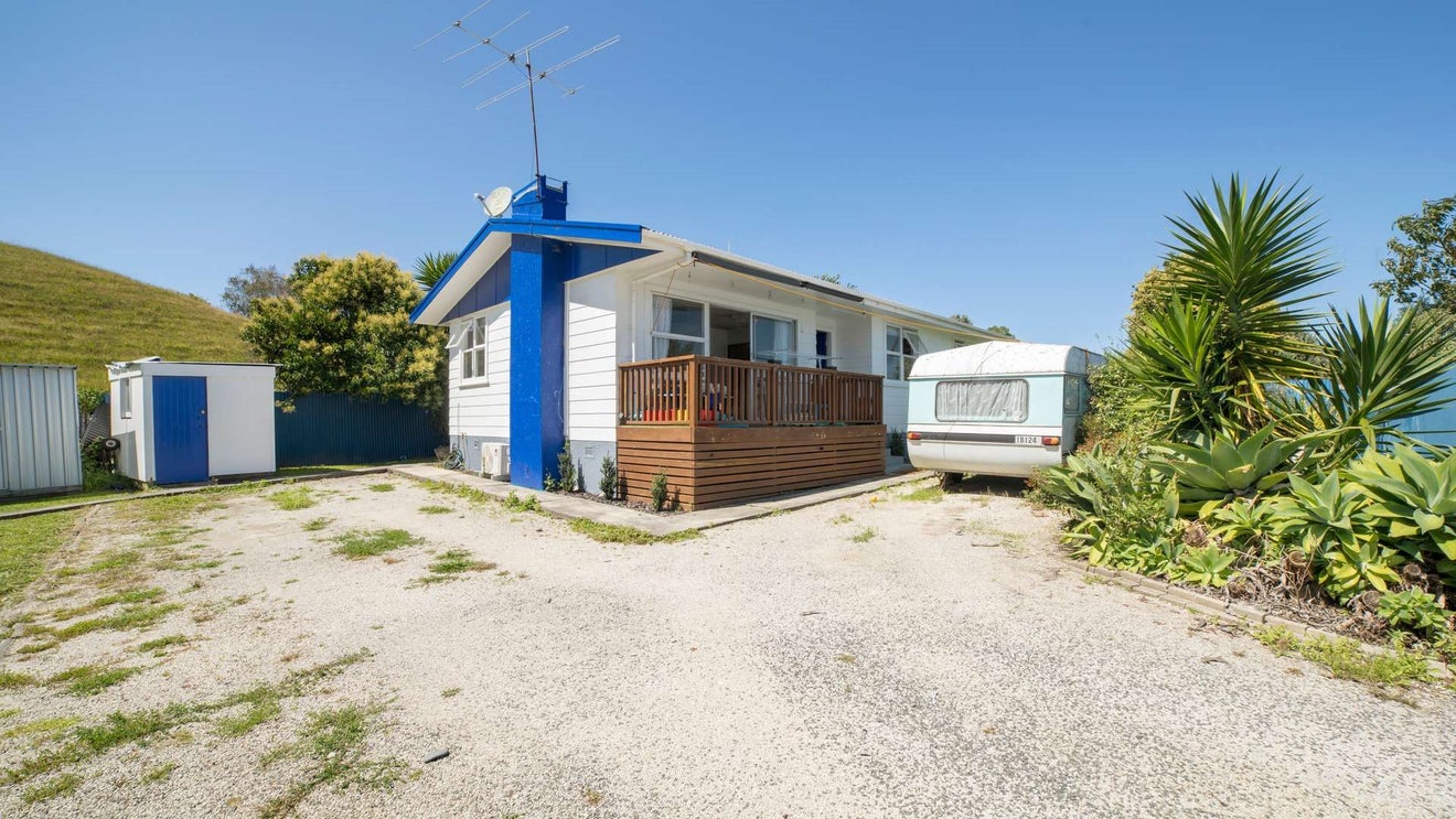 49 Lyell Road, Outer Kaiti, Gisborne - Carousel 1