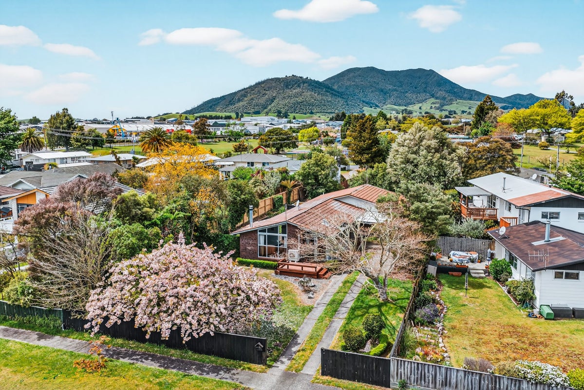 84 Hinemoa Avenue, Taupo, Taupo - Carousel 31