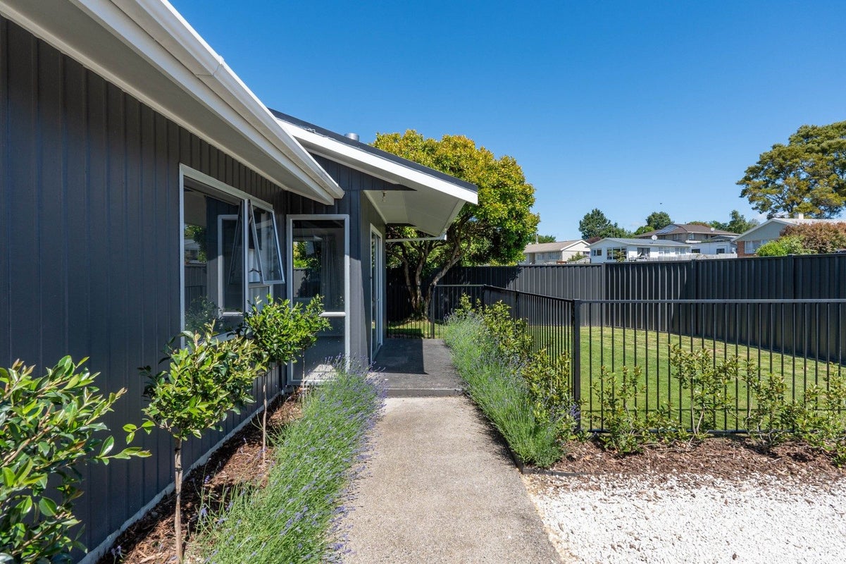 2/22 Hyde Avenue, Richmond Heights, Taupo - Carousel 11