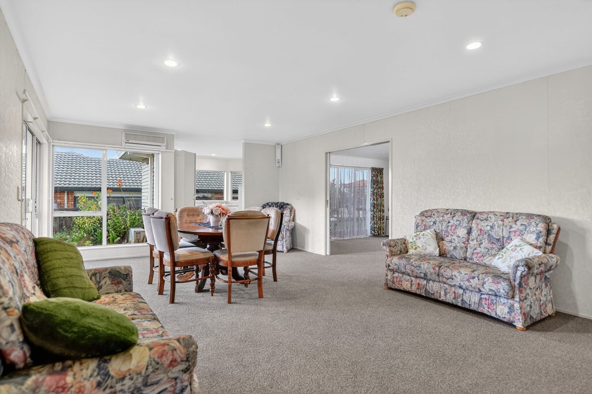 20 Glencoe Place, Grandview Heights, Hamilton, Waikato - Carousel 2