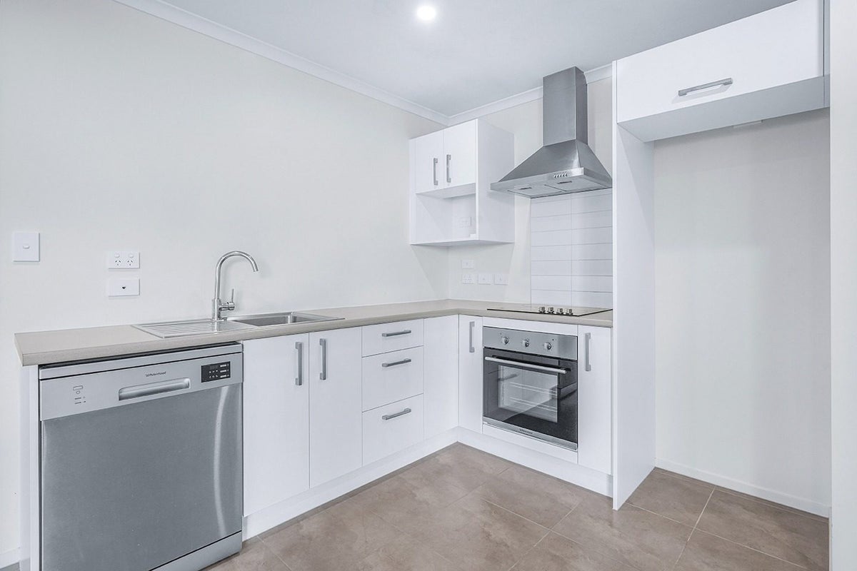5 Oderings Place, Huntington, Hamilton - Carousel 2
