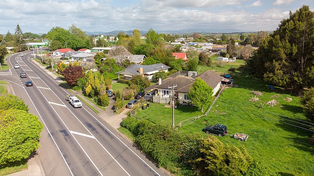 2 Lyon Street, Kihikihi, Te Awamutu - Carousel 1