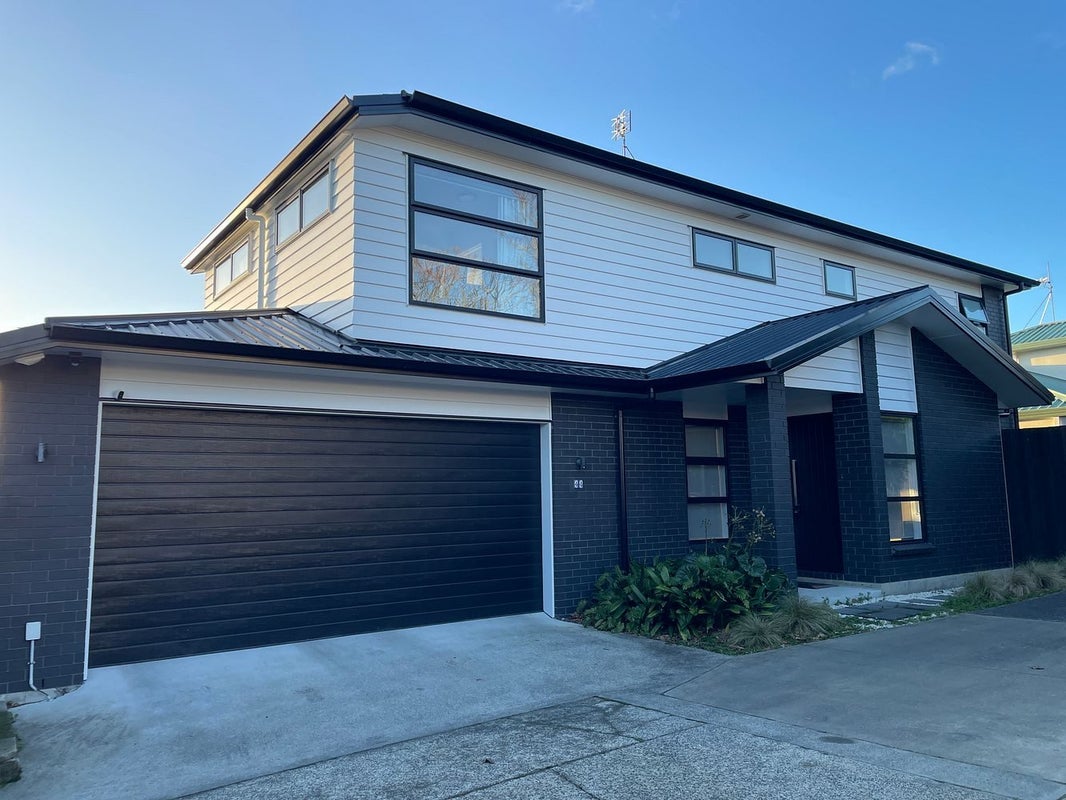 1/44 Sunnynook Road, Sunnynook, Auckland - Carousel 1