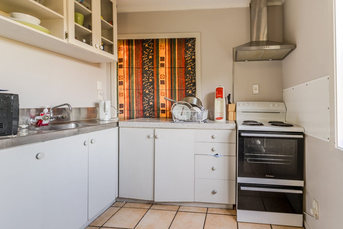 70 Orbell Street, Dalmore, Dunedin, Otago - Carousel 2