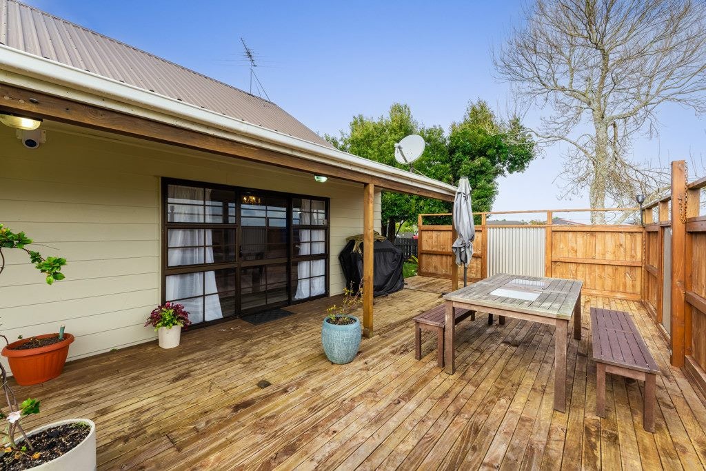 33 Barnhill Crescent, Pahurehure, Papakura - Carousel 2