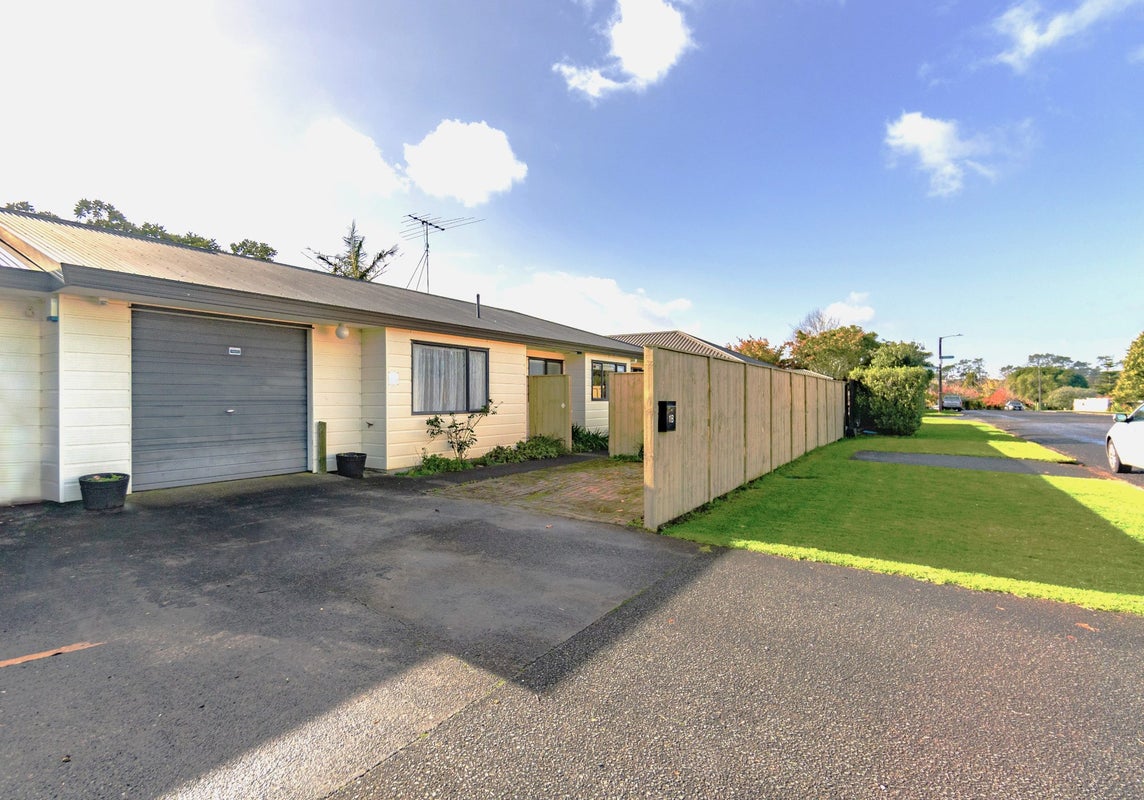 1B Kowhai Street, Castlecliff, Whanganui - Carousel 1