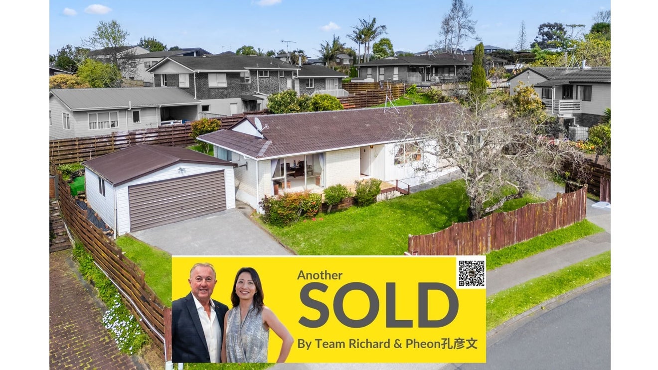 4 Sirius Place, Botany Downs, Auckland - Carousel 1
