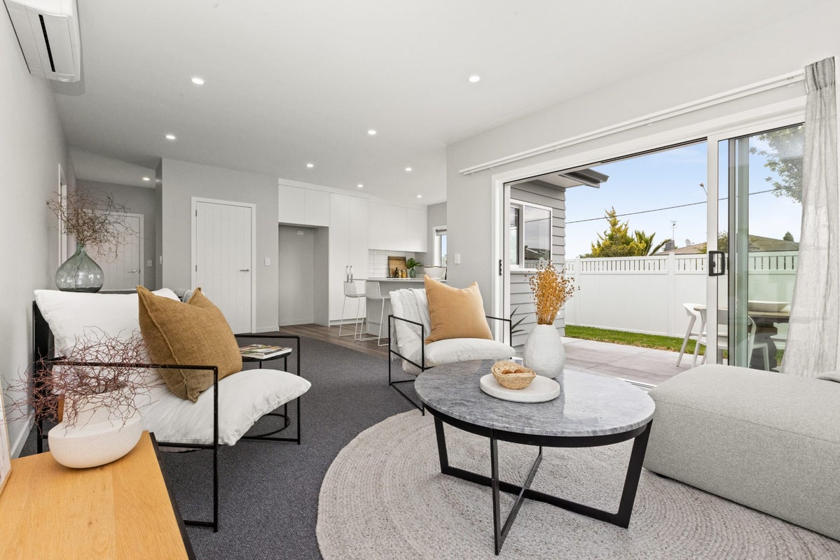 17 Avenue Road, Greenmeadows, Napier - Carousel 2
