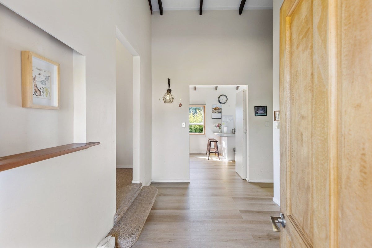 9 Armstrong Grove, Hilltop, Taupo - Carousel 2
