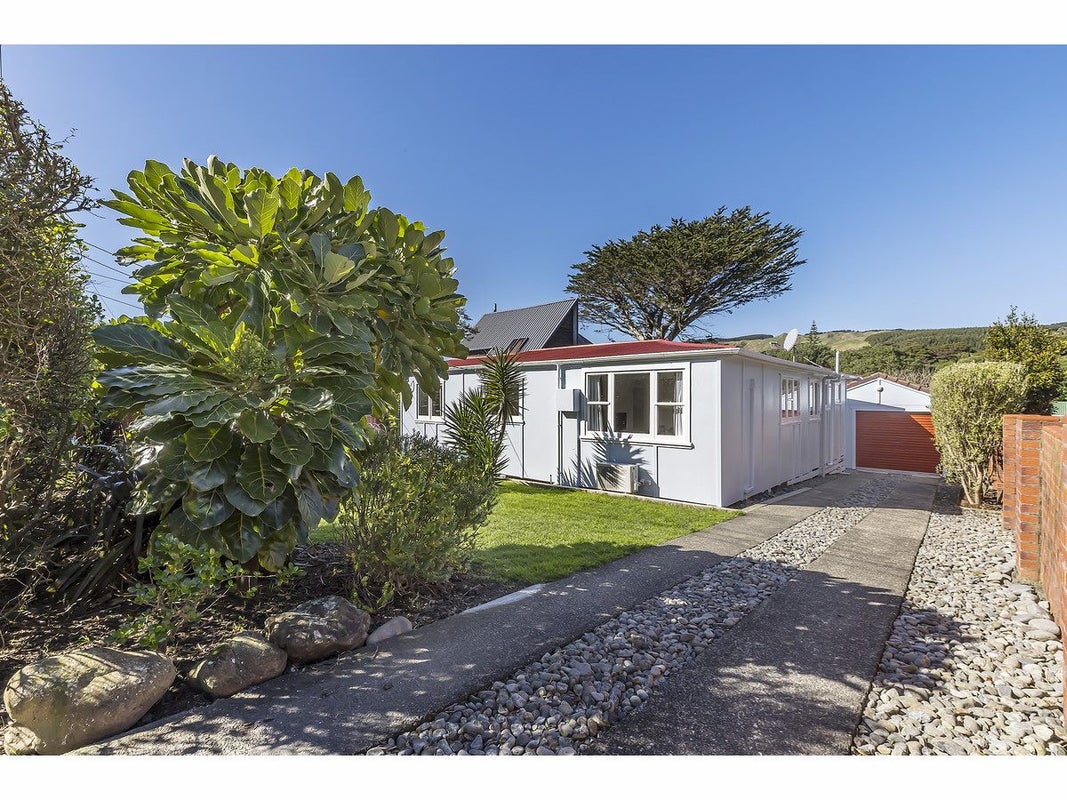 3 Te Motu Road, Pukerua Bay, Porirua - Carousel 1