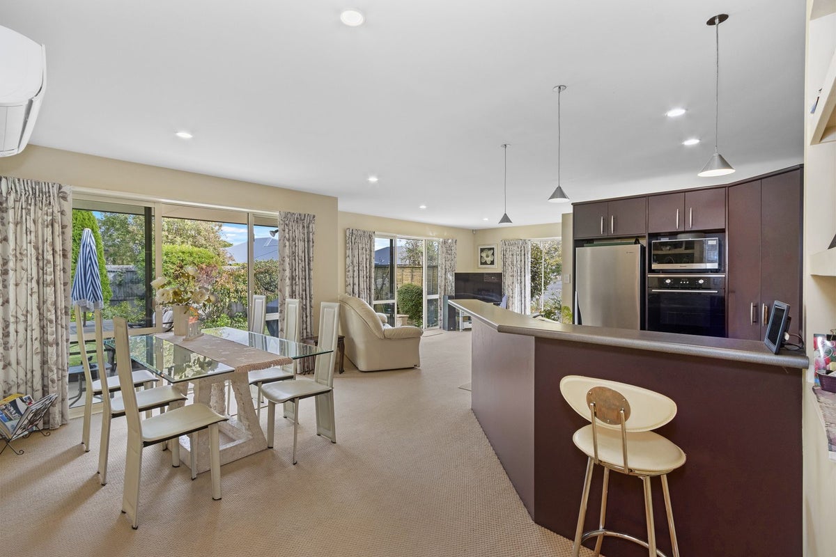 22 Garforth Green, Halswell, Christchurch - Carousel 2