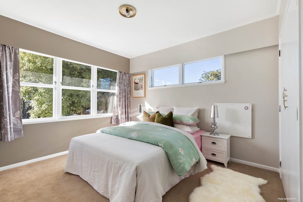 29 Barnhill Crescent, Pahurehure, Papakura - Carousel 2