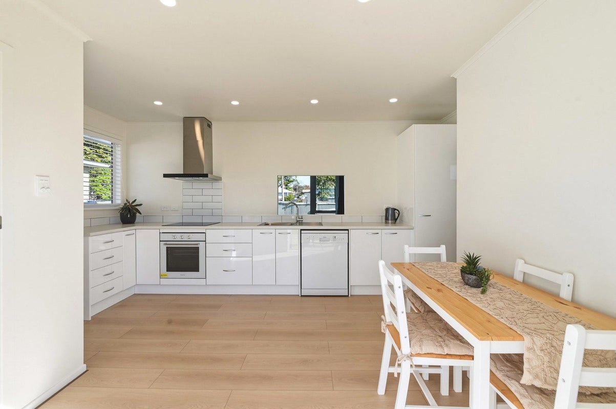 11 Park Road, Western Heights, Rotorua - Carousel 2
