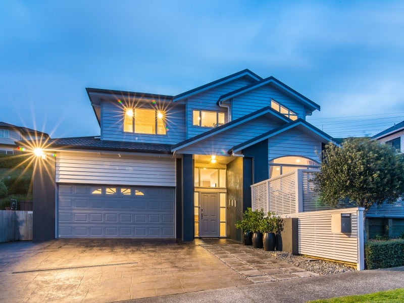 14 Sandybrow, Churton Park, Wellington - Carousel 1