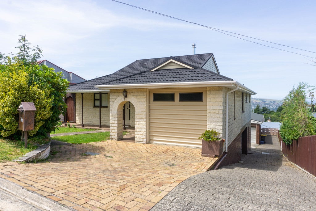 6A Granville Terrace, Belleknowes, Dunedin - Carousel 1