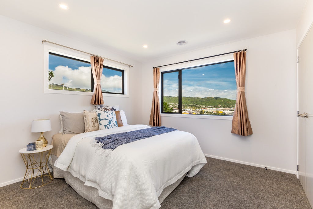 5 Wairau LANE, Aotea, PORIRUA - Carousel 19