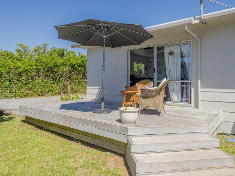67B Atkinson Avenue, Otaki Beach, Otaki - Carousel 2
