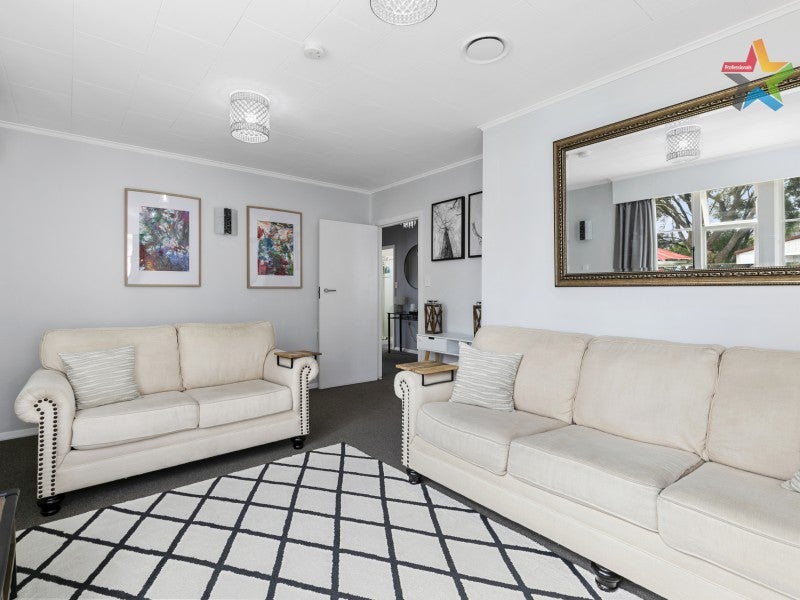 43 Shearer Crescent, Naenae, Lower Hutt - Carousel 2