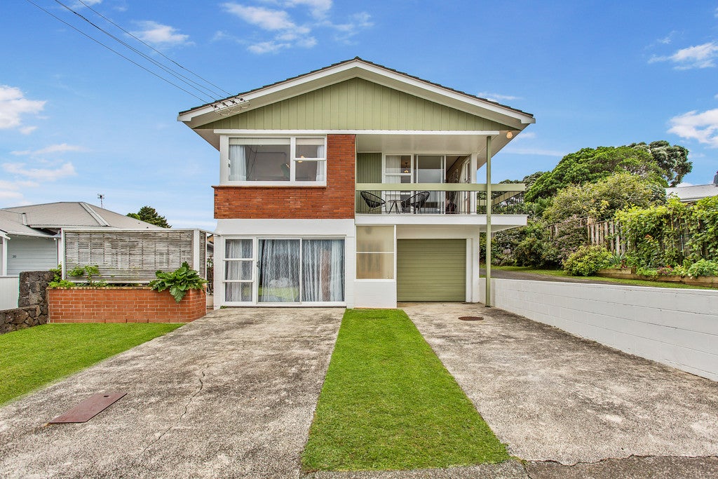 1/22 Tawa Road, Onehunga, Auckland - Carousel 1