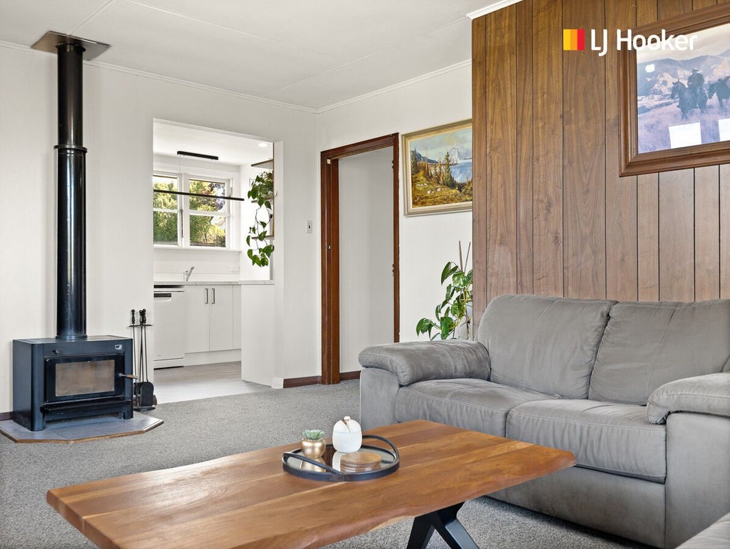 18 Mooltan Street, Halfway Bush, Dunedin - Carousel 2