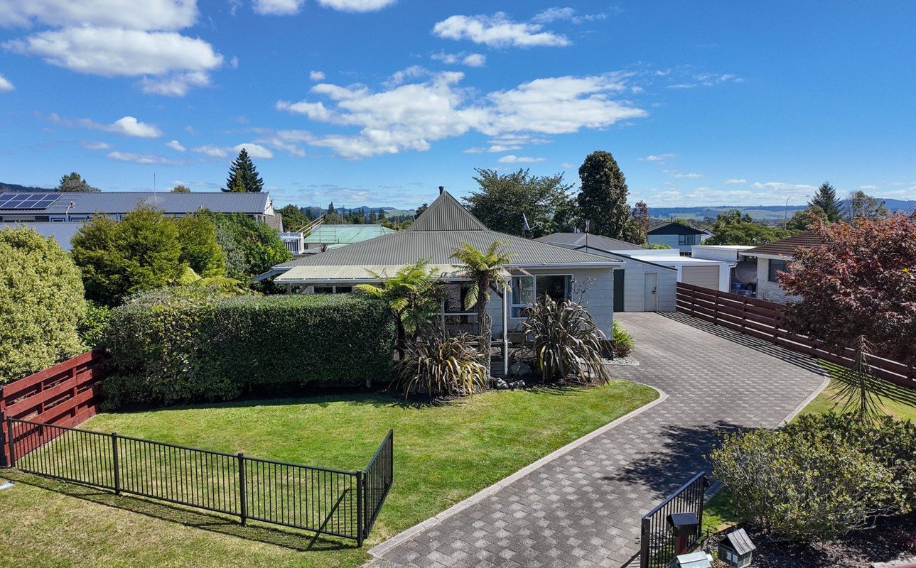 14 Burton Place, Owhata, Rotorua - Carousel 18
